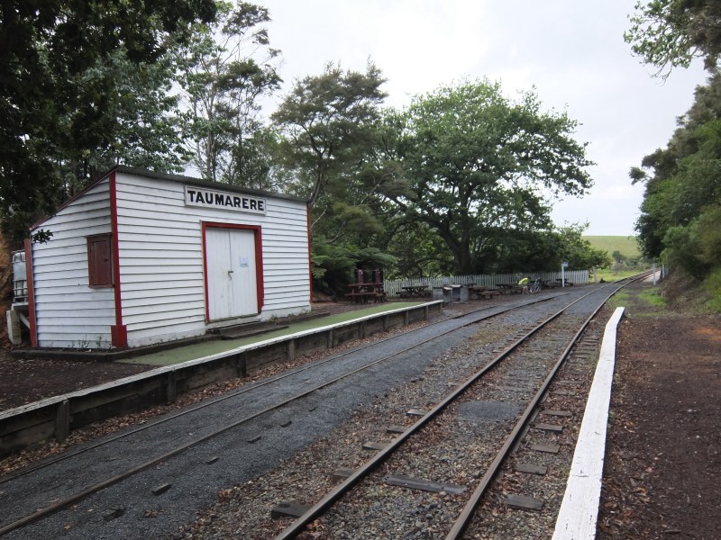 Taumarere Station  - reminded us of Milan Station in quiter times.