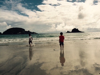 Hahei is a beautiful spot but the to the kids it was just a far away playground