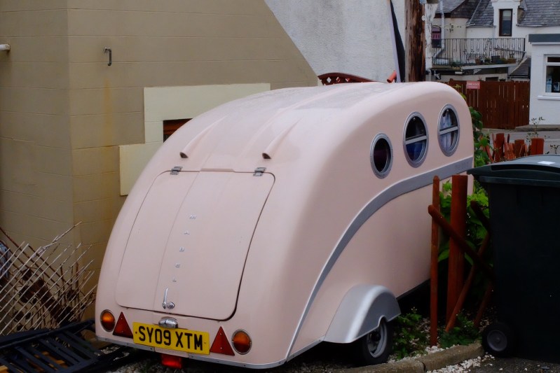 A cute old caravan in Portknockie